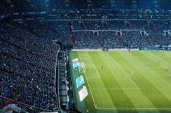 领先优势明显引发热议！，Uzi在TL比赛中比赛规则变更热度持续攀升